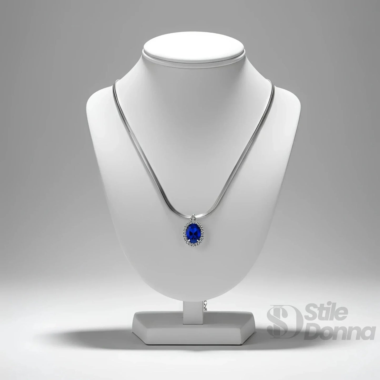 Stile Donna Bags - Collana con Ciondolo Ovale Rubino