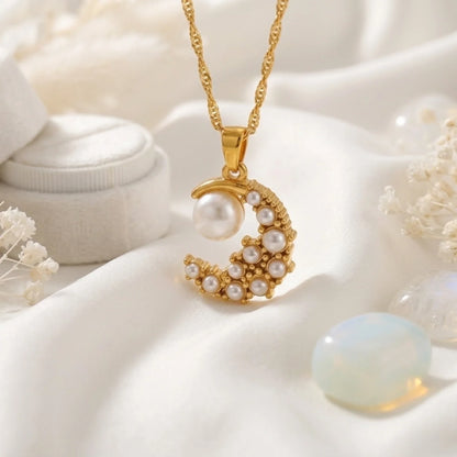 Luna Necklace