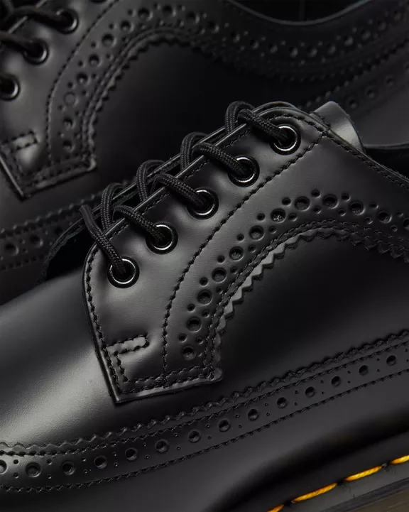 Dr. Martens 3989 Brogue Black - Unisex Smooth Leather Dress Shoe