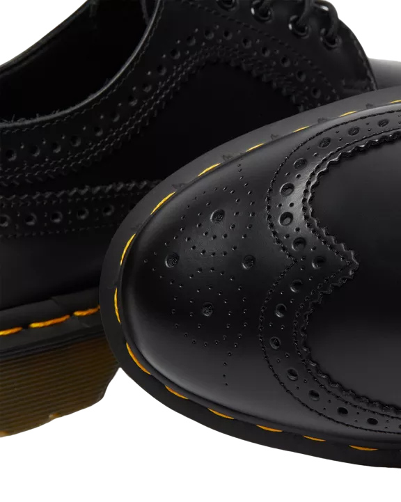 Dr. Martens 3989 Brogue Black - Unisex Smooth Leather Dress Shoe