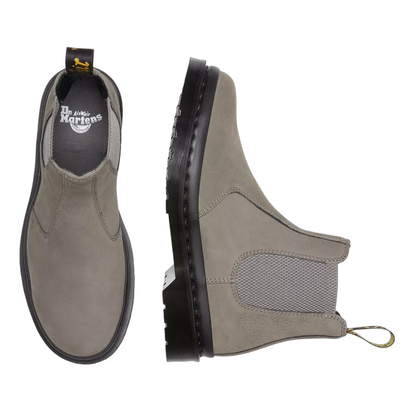 Dr. Martens stivaletto Chelsea 2976 in nubuk lavorato 31130059 grigio nickel