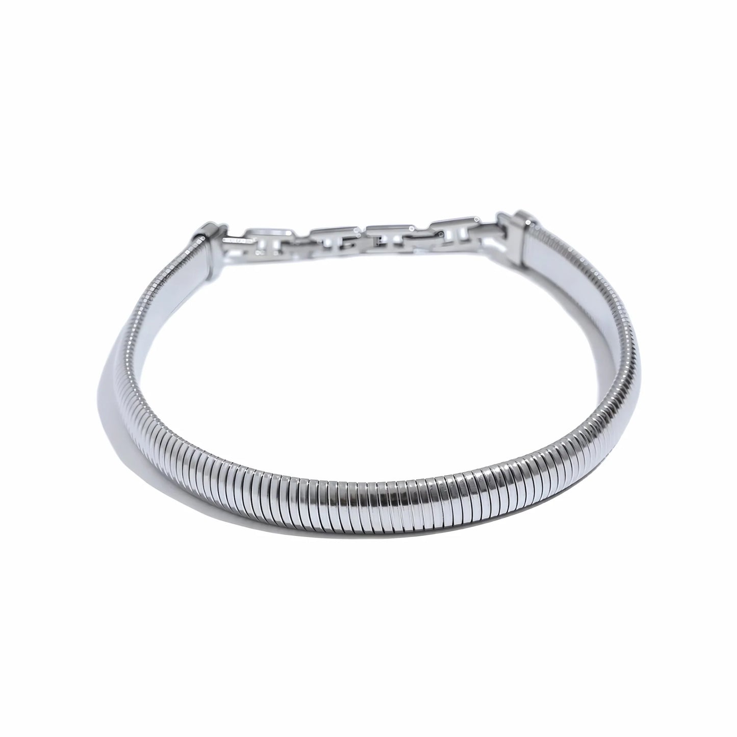 Almond Choker