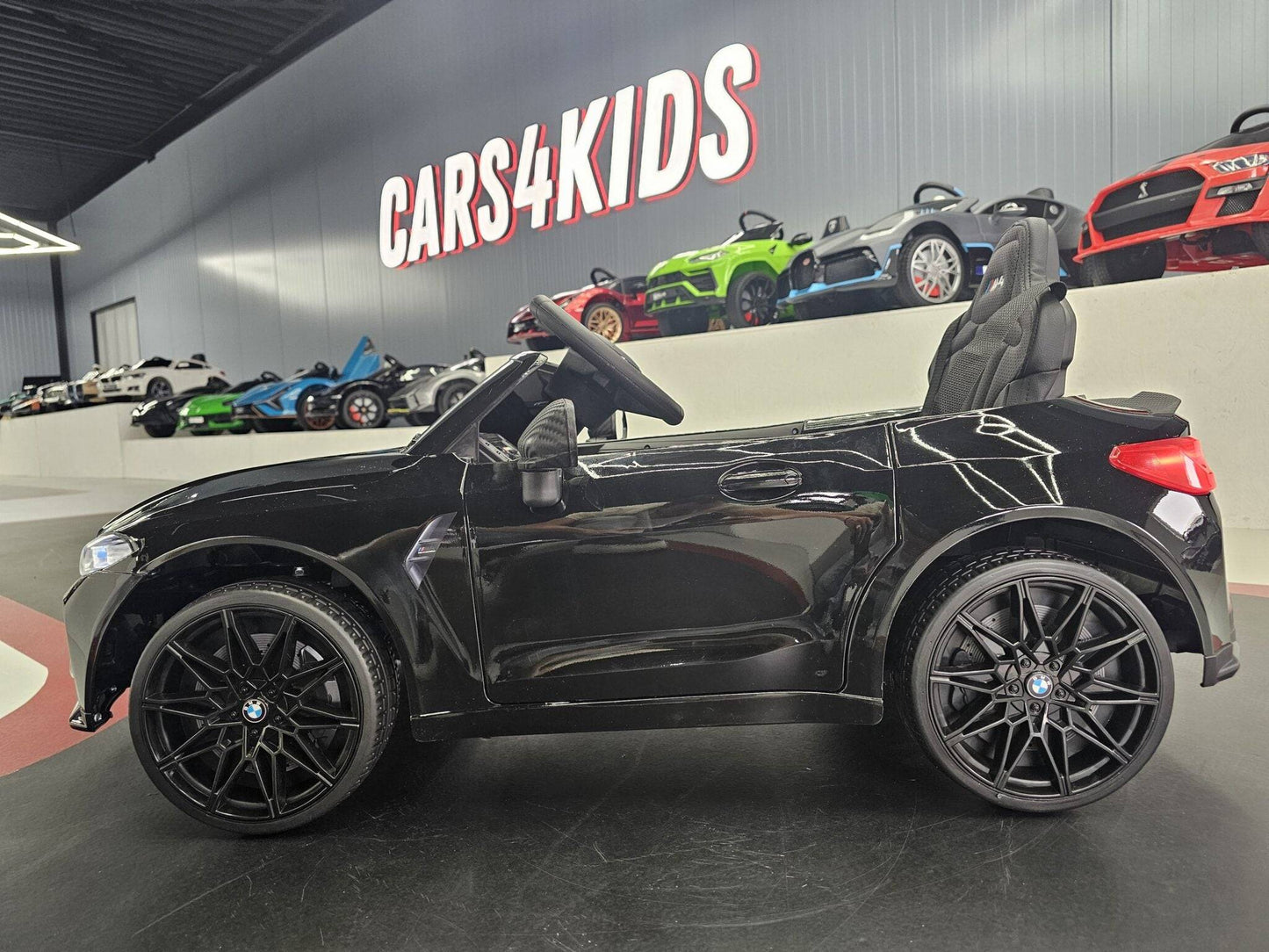 Kinder Elektroauto BMW M4 12 V – Schwarz Metallic