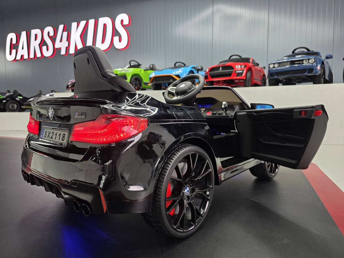 Kinder-Elektroauto BMW M5 24 V – Metallic-Schwarz