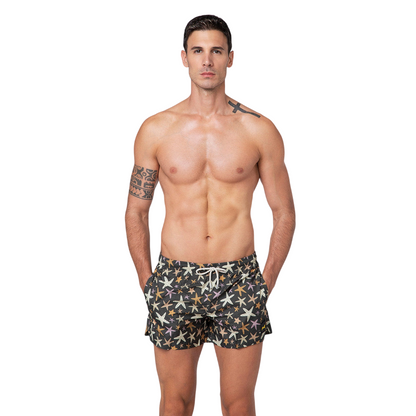F**K Pantaloncino Costume Mare Uomo M04BA31-X14 Fantasia Stelle Marine | Poliestere, Short Fit, Tasche Zip