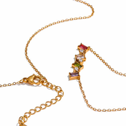 Melly Necklace