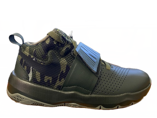 Nike scarpa da basket da junior Team Hustle 8 881941 301 olive