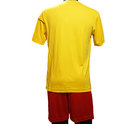Lotto completo maglietta e pantaloncino da calcio-calcetto da adulto Sigma Q8531 giallo-rosso