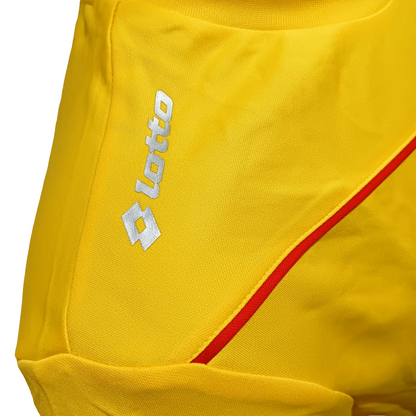 Lotto completo maglietta e pantaloncino da calcio-calcetto da adulto Sigma Q8531 giallo-rosso