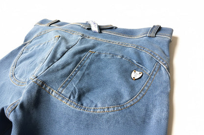 Jeans Donna Elasticizzati Blu Scuro a Vita Alta con Doppio Bottone