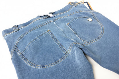 Jeans Donna Elasticizzati Blu Scuro a Vita Alta con Doppio Bottone