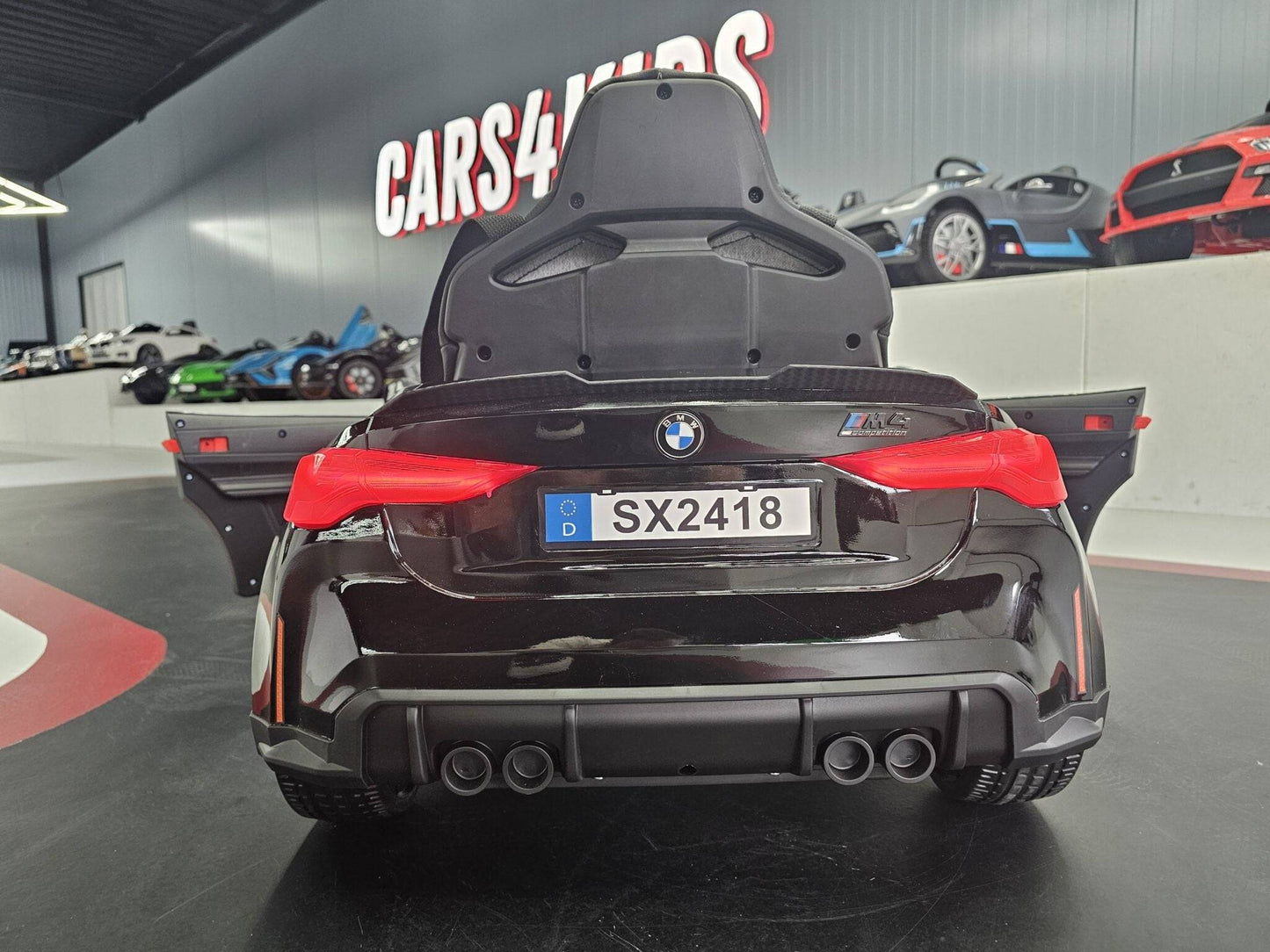 Kinder Elektroauto BMW M4 12 V – Schwarz Metallic