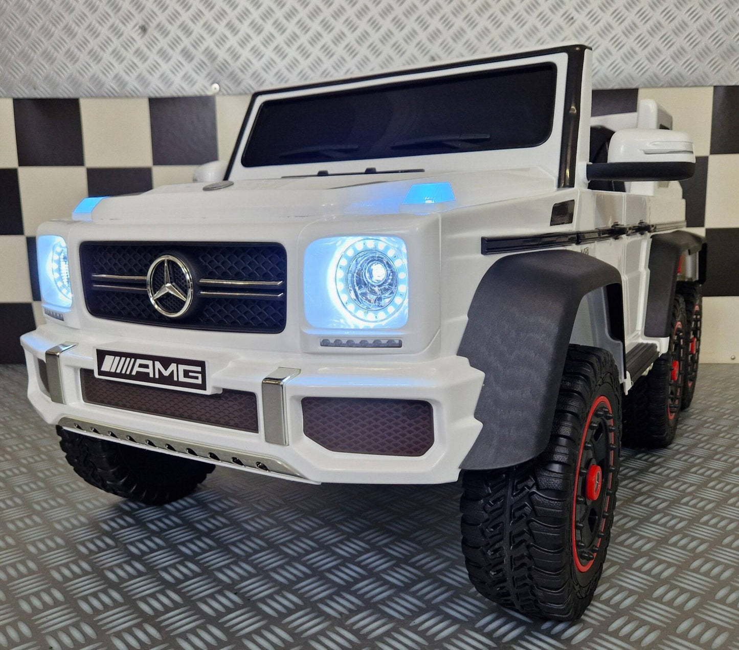 Kinder-Elektroauto Mercedes G63 AMG 6×6 12 V – Weiß