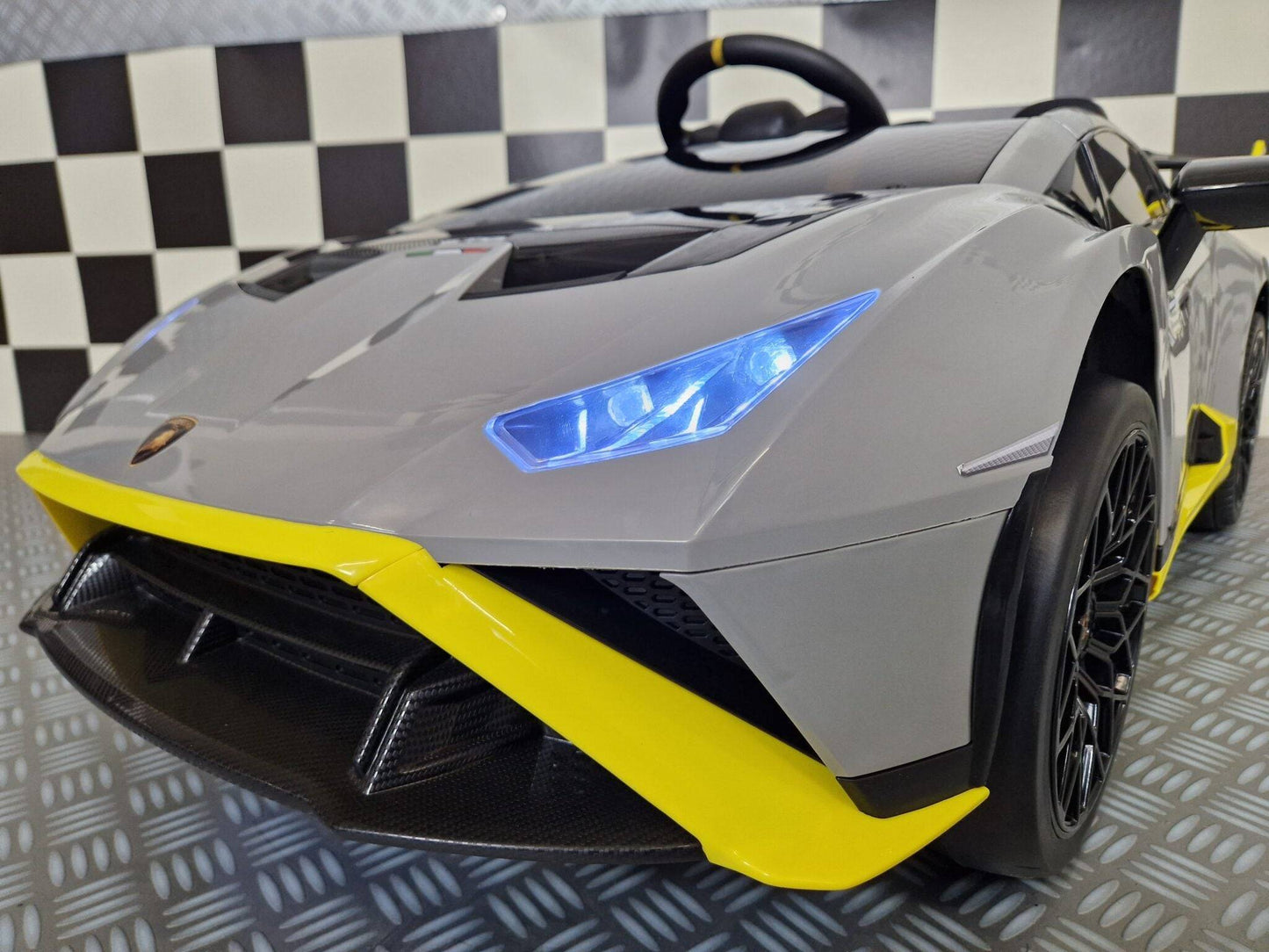 Kinder Elektroauto Lamborghini Huracan STO 12 V – Grau