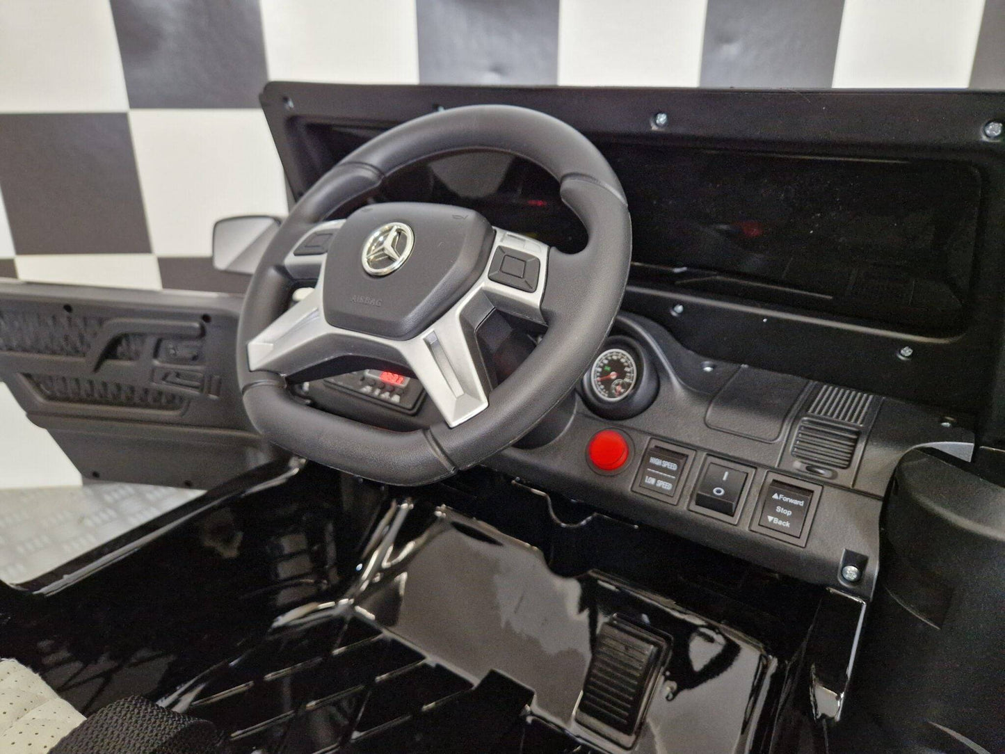 Kinder-Elektroauto Mercedes G63 AMG 6×6 12 V – Schwarz Metallic