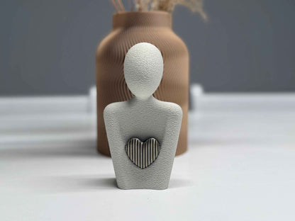 ANÌMA: Home Decor Statua Maternità con Cuore