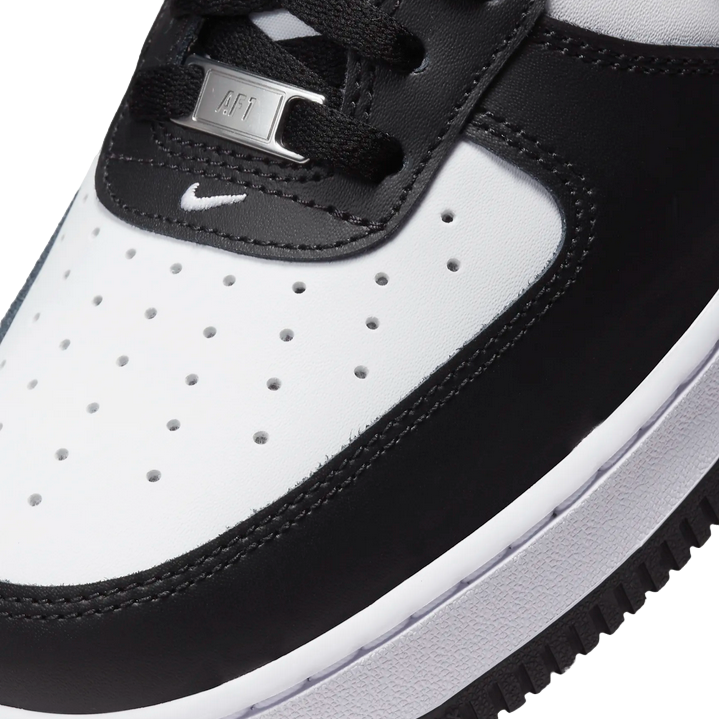 Nike Air Force 1 '07 DV0788-001 Nero-Bianco - Sneakers Iconiche Uomo