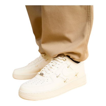 Nike Air Force 1 '07 LX Donna Sail Oro - FV3654-111
