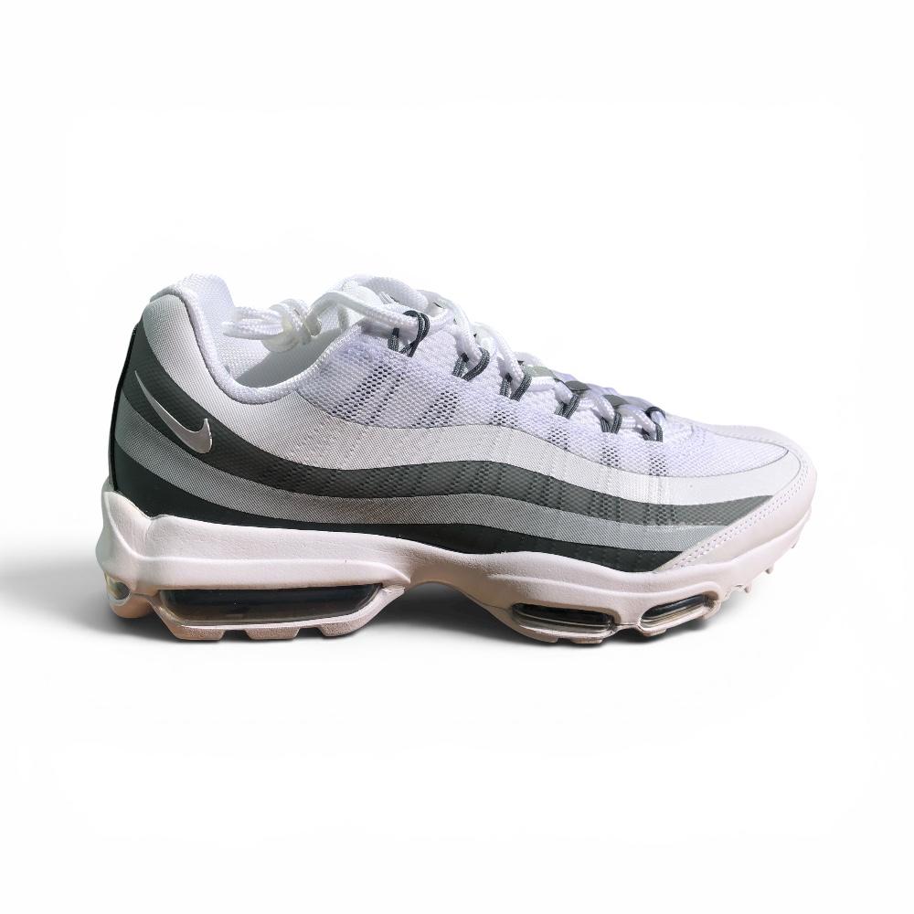 Nike Air Max 95 Ultra Lifestyle Sneakers Uomo Grigio Bianco - IB7681-002