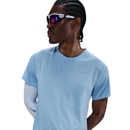Nike Miler Breathe HJ4181-422 - Maglietta Dry-FIT Running Uomo Celeste
