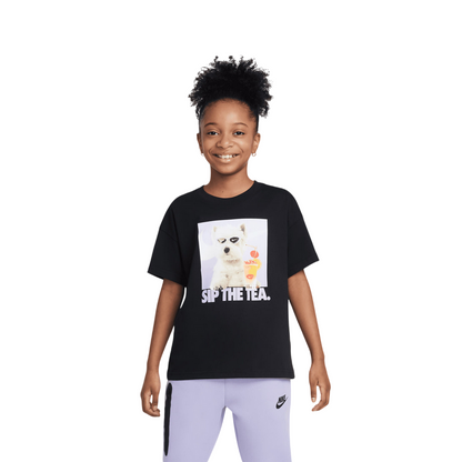 Nike Sportswear T-shirt "Sip The Tea" Nera Ragazza #HQ2337-010