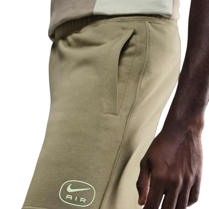 Nike pantaloncino sportivo da uomo in felpa di cotone garzato Air 
French Terry HM0178-276 salvia