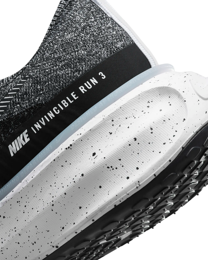 Nike Invincible 3 DR2615-002 Scarpe Running Uomo Ammortizzazione Massima Nero Bianco