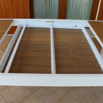 Tavolo allungabile Cayman in Alluminio con Piano in Polywood color Teak