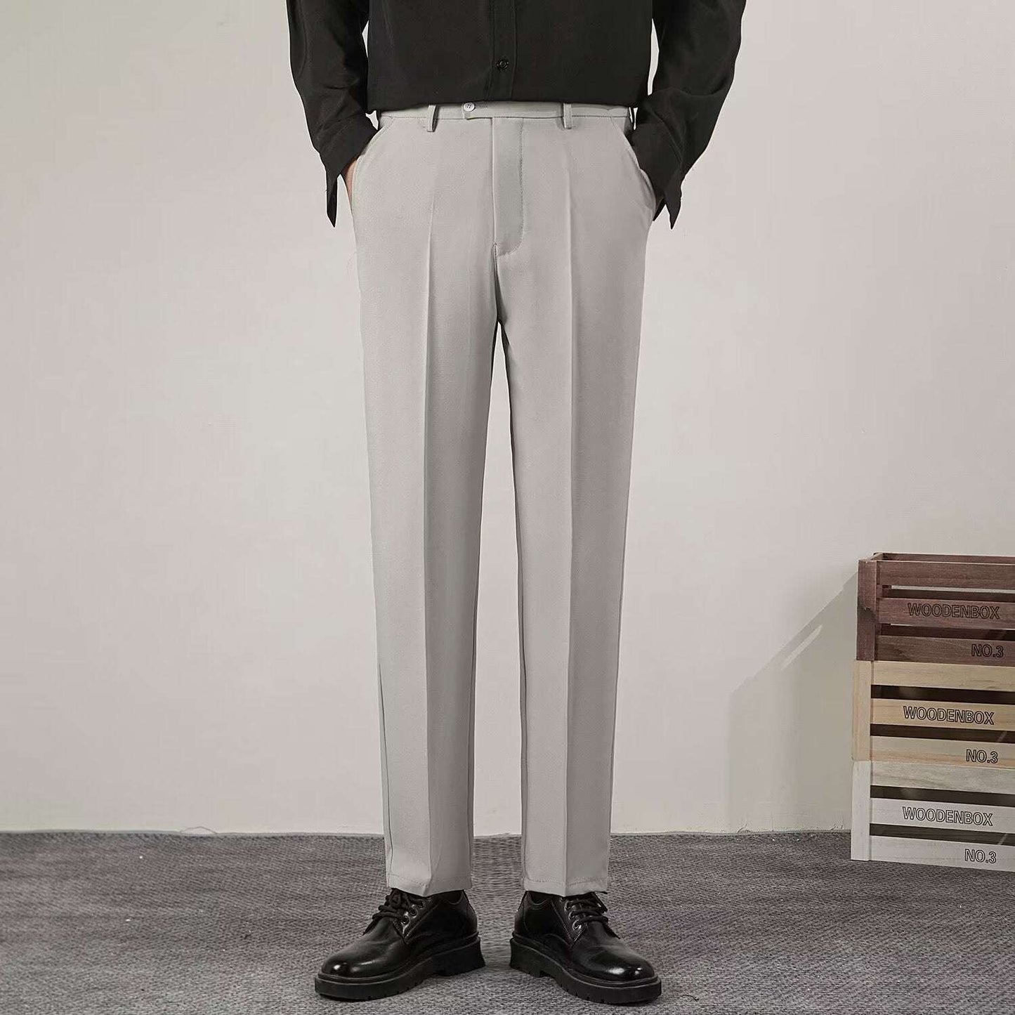 Pantaloni Classici con Chiusura Estesa