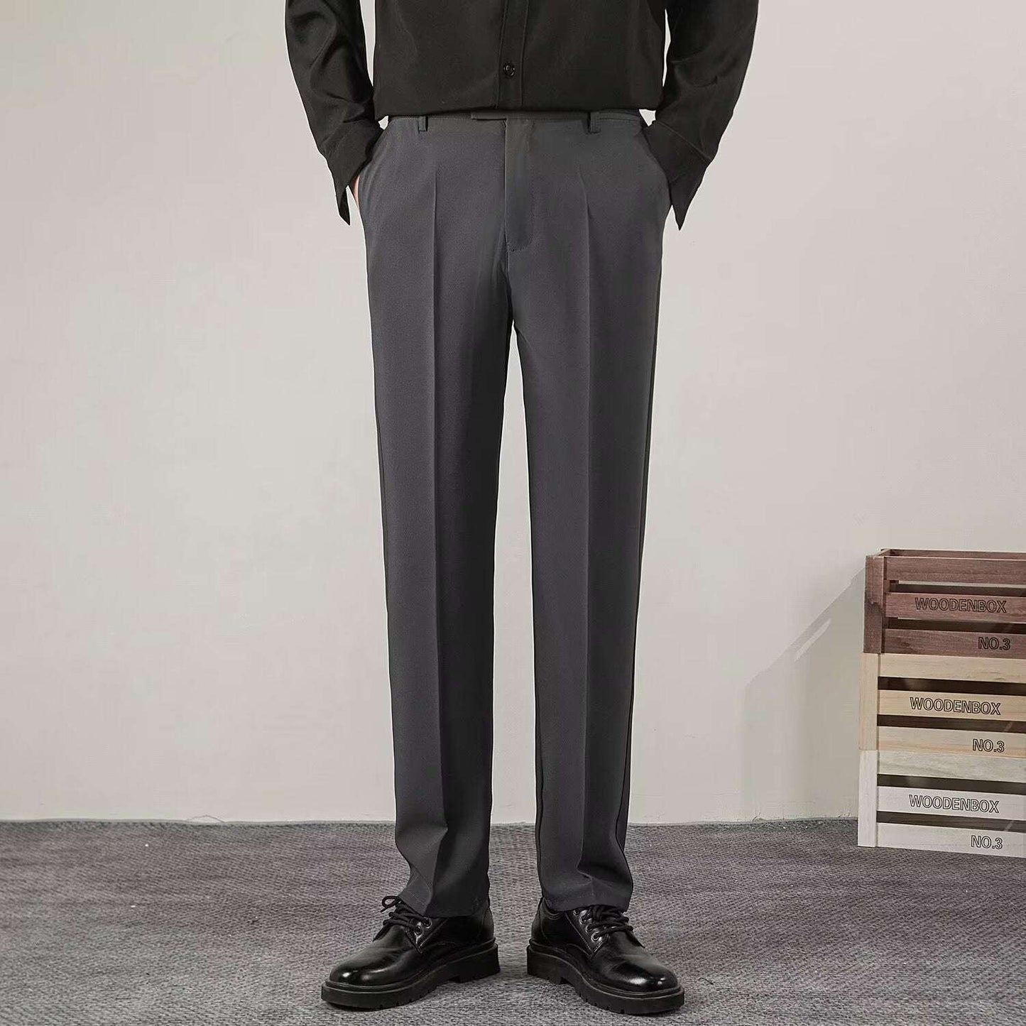 Pantaloni Classici con Chiusura Estesa