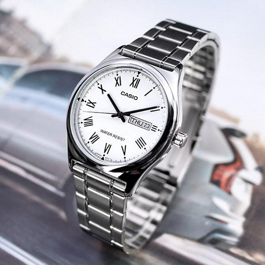 Orologio Casio MTP‑V006D‑7B – Acciaio con giorno & data