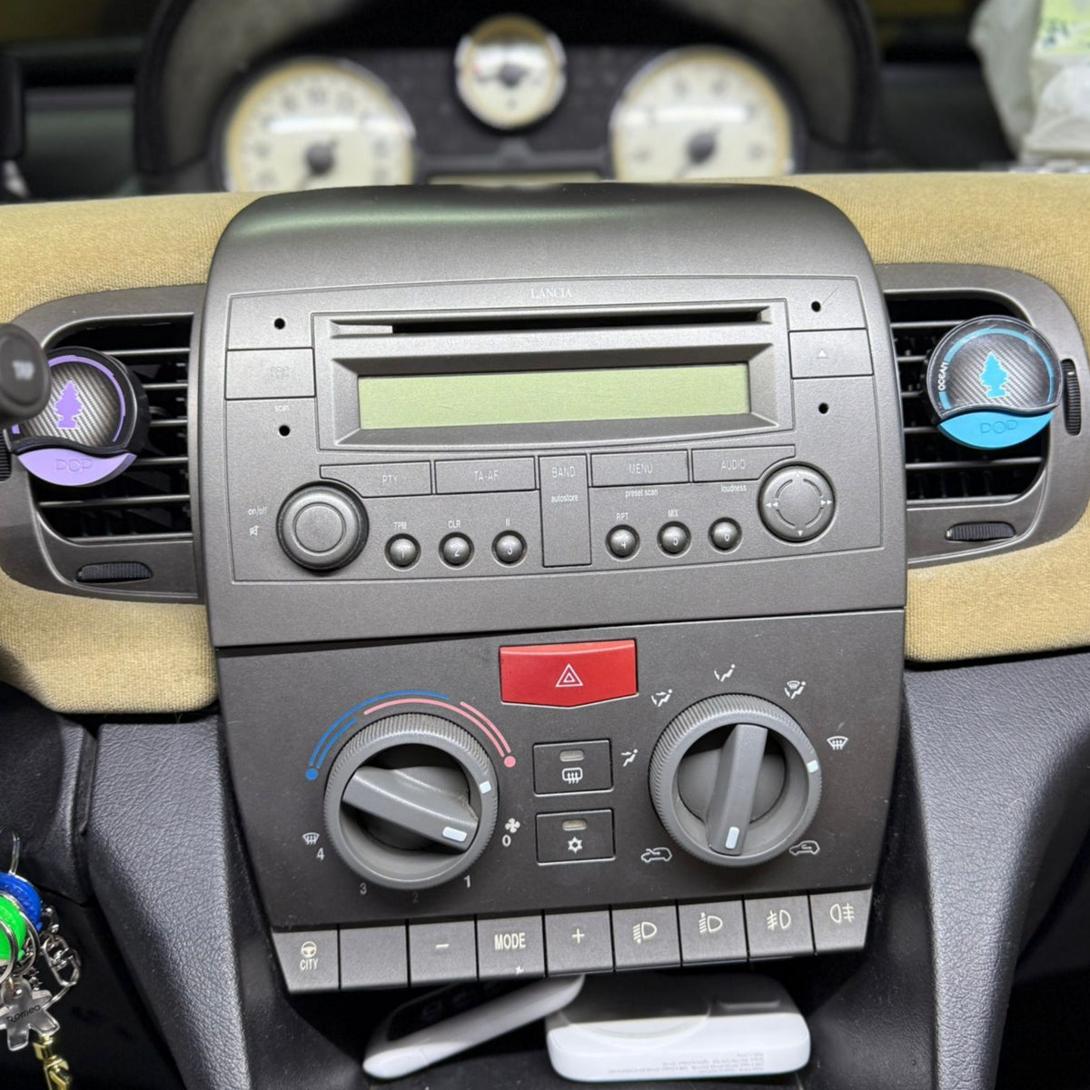 Car stereo for Lancia Y 5" (From 2003) Bluetooth, Radio, USB, Navigation, CarPlay and Wired Android Auto