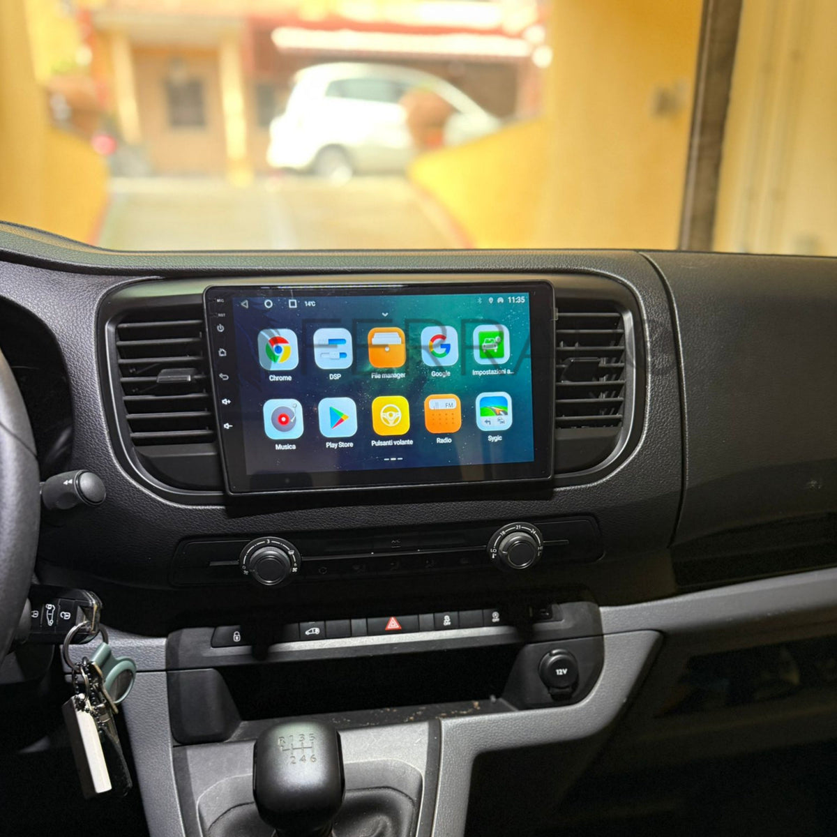Autoradio per Peugeot Expert, Citroen Jumpy 3, SpaceTourer, Opel Vivaro 9" (2016-2021) Android, Bluetooth, CarPlay, Android Auto, 2GB/4GB/6GB/8GB Ram