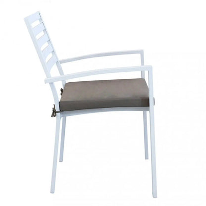 Gartenstuhl aus weißem Aluminium mit taupefarbenem Kissen (Maße: 46x62x84 cm)