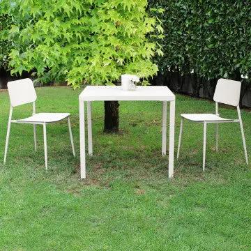 Tavolo Manchester impilabile 80 X 80 in acciaio verniciato a polvere