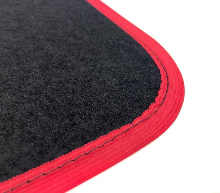 Set 4 Tappetini In Moquette Auto Universali Tappeti Con Battitacco Nero E Blu