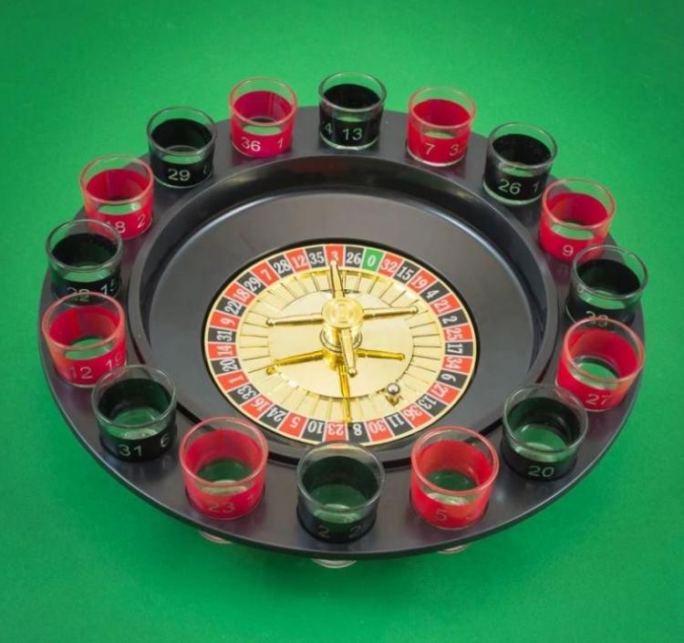 Alkohol Roulette mit 16 Schnapsgläsern Brettspiel Trinkspiel Party Geschenk