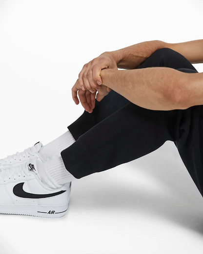 Nike Pantalone sportivo da adulto con elastico al fondo Jogger Club Fleece BV2671 010 nero