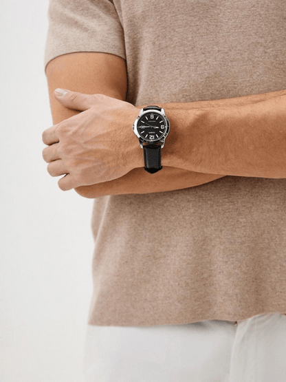 Casio MTP-V004L-1B - Orologio da Uomo Elegante con Cinturino in Pelle Nera