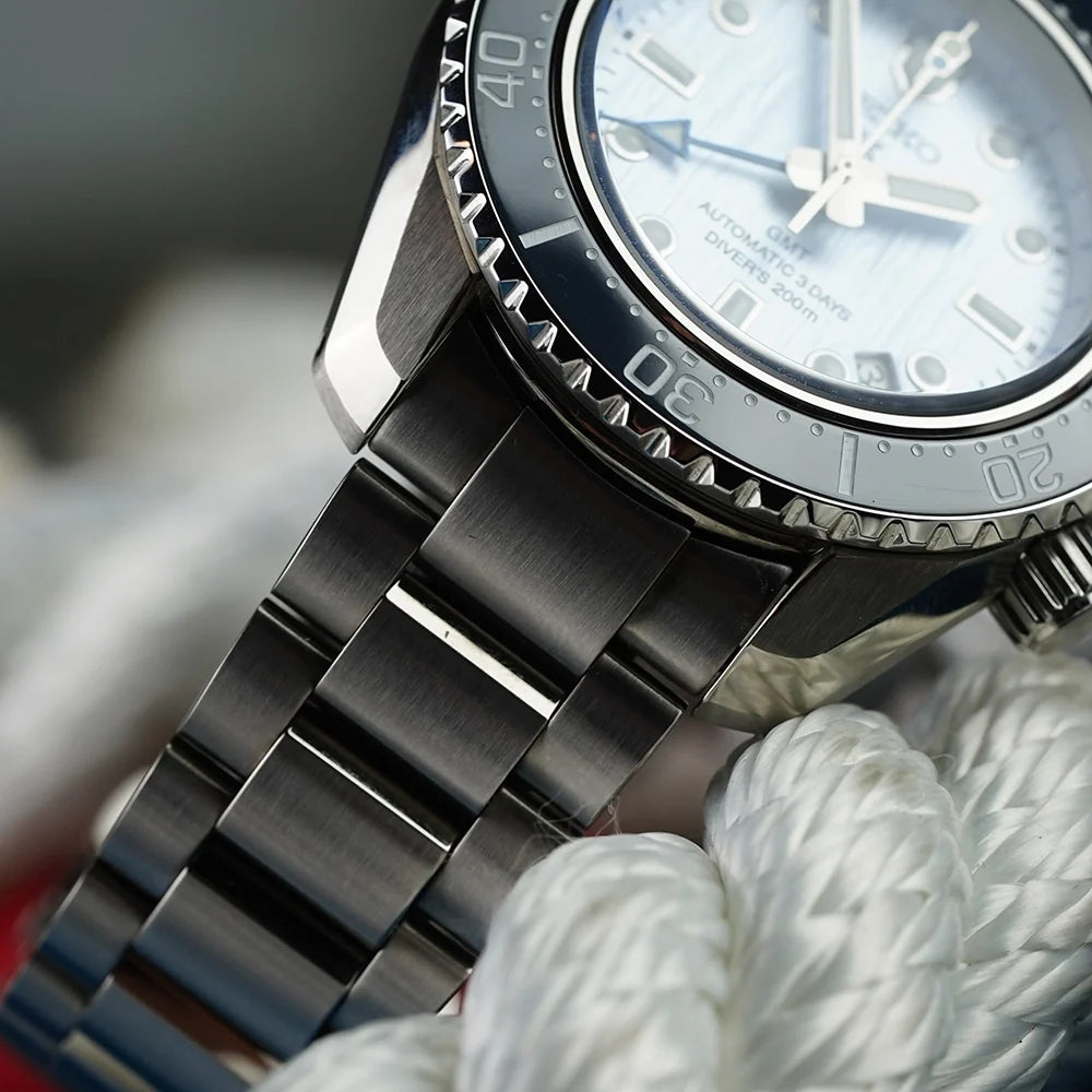 Seiko Prospex SPB385J1 – Automatico GMT Swiss Made, Blu, 42 mm – Codice SPB385J1