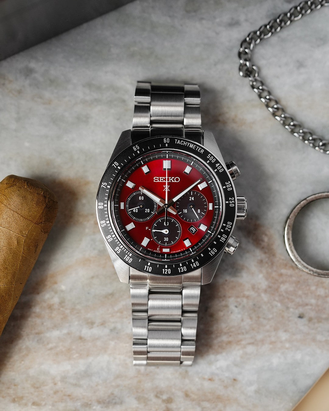 Seiko Prospex Speedtimer Solar Chronograph – Solarquarzwerk, Rot und Schwarz, 41,4mm – Ref. SSC927P1