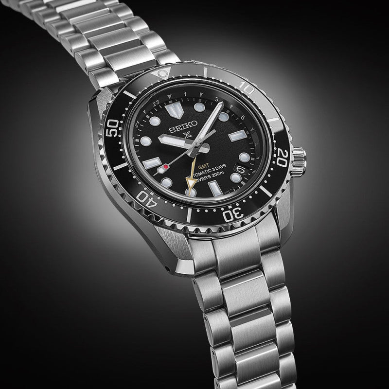 Seiko SPB383J1 – Automatik GMT – Schwarzes Zifferblatt – Rundes Gehäuse 42 mm – Code SPB383J1