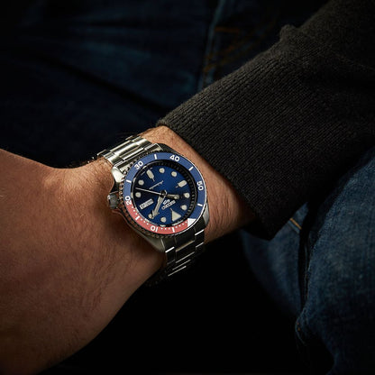 Seiko 5 Sports – Automatico, Blue & Red “Pepsi”, 42,5mm, SRPD53K1