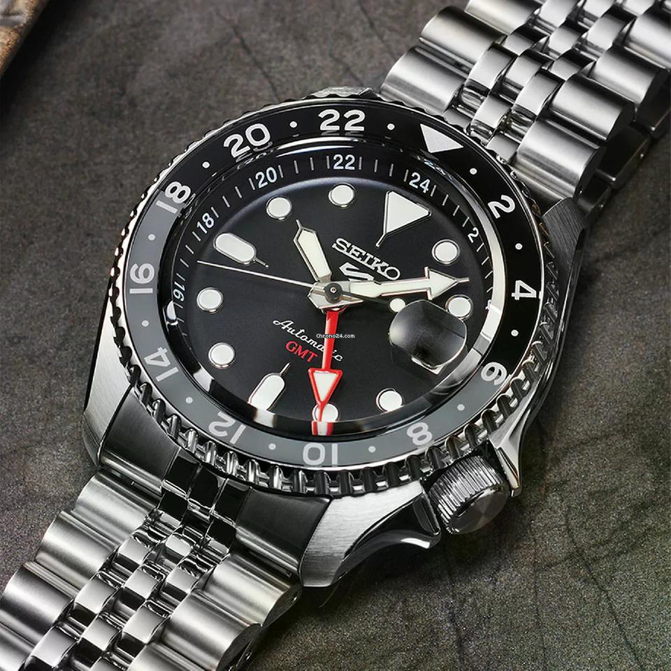 Seiko 5 Sports GMT Automatik Bruce Wayne – Schwarz, 42,5 mm – Referenz SSK001
