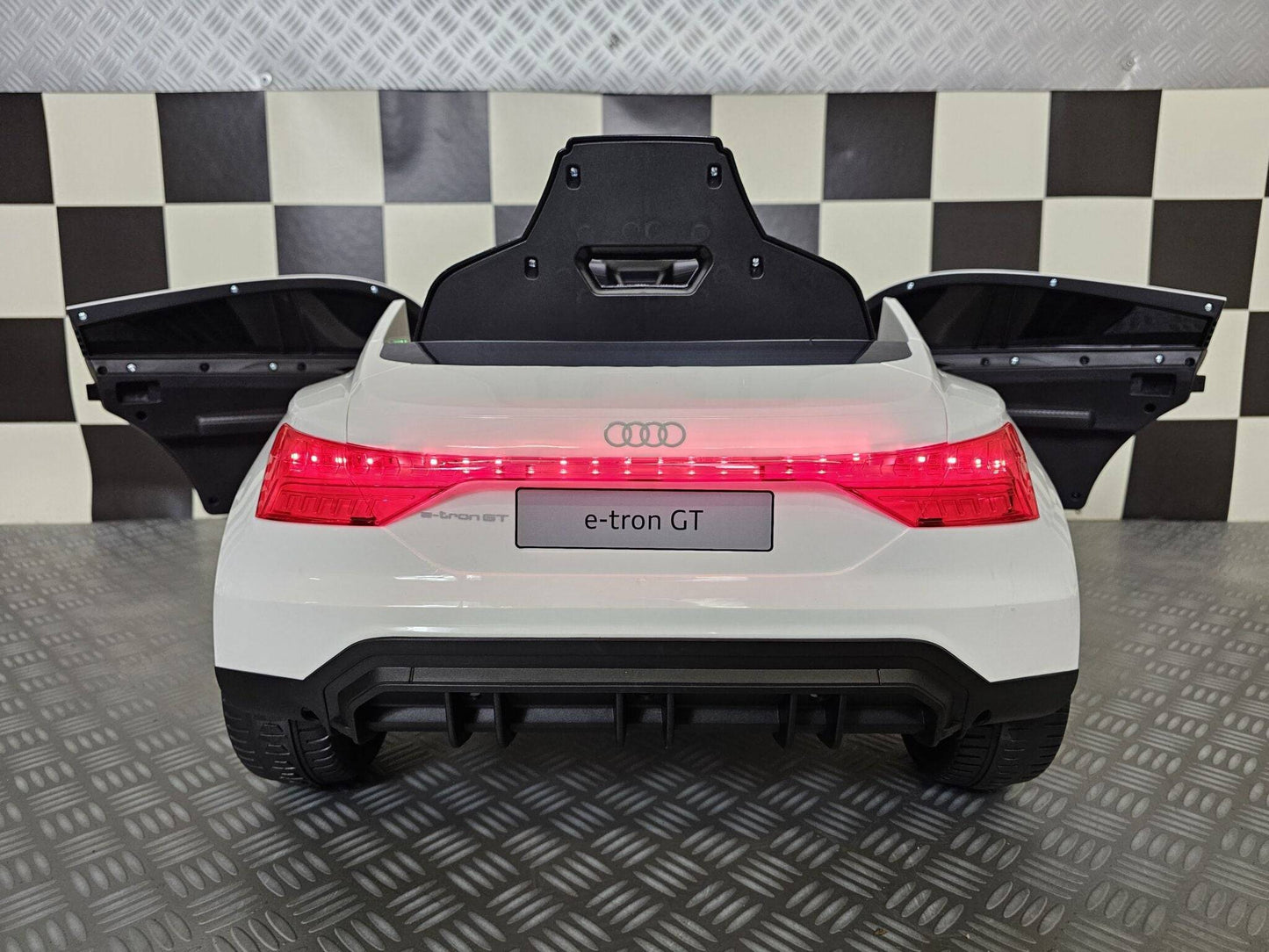 Kinder Elektroauto Audi E-Tron 12 V – Weiß