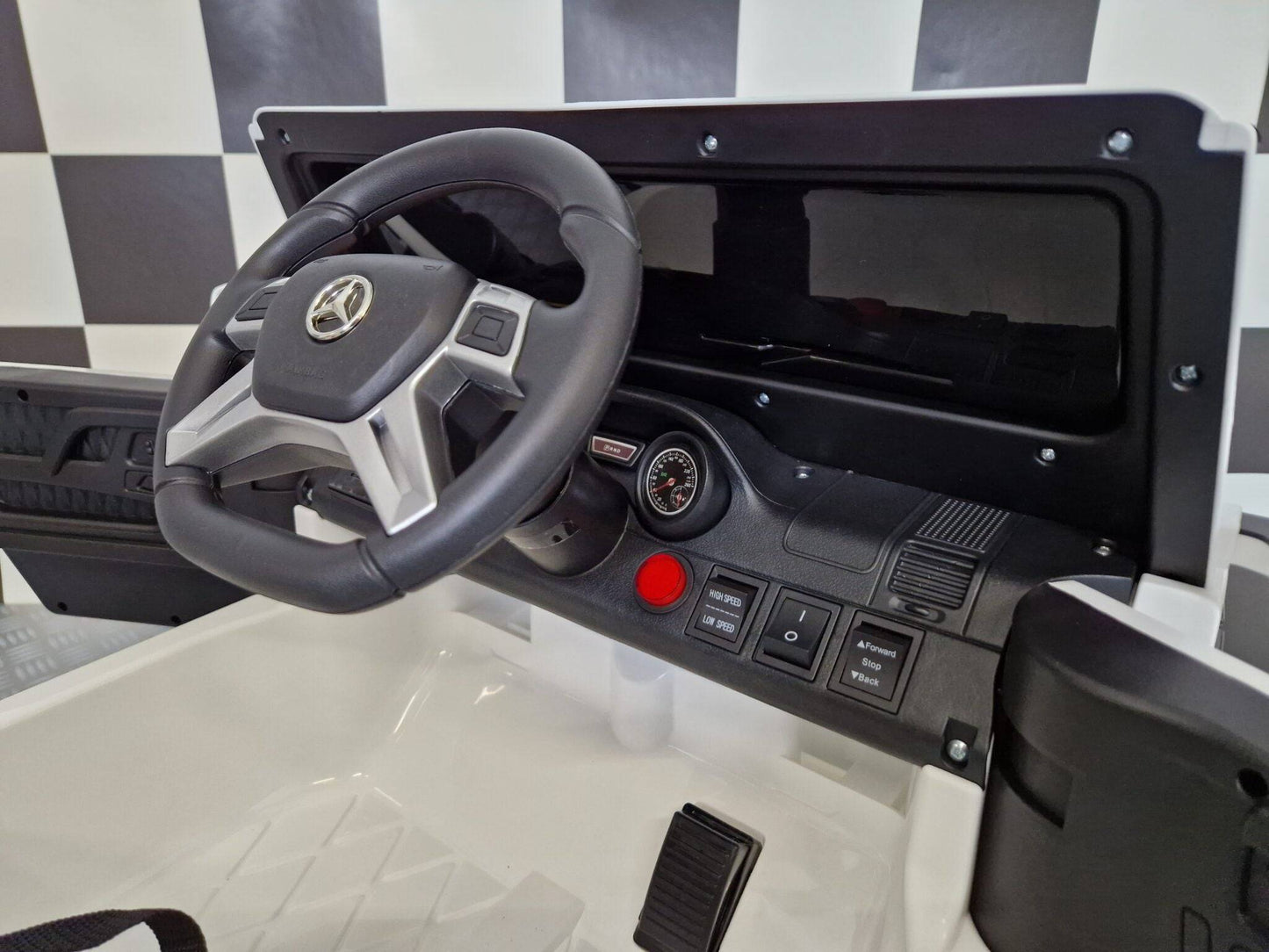 Kinder-Elektroauto Mercedes G63 AMG 6×6 12 V – Weiß