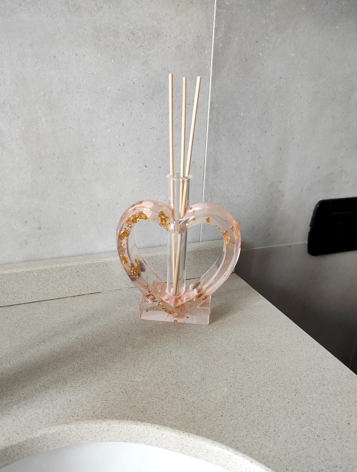 Vaso o porta diffusore "Fiori eterni" a forma di cuore
