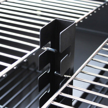 Barbecue a carbonella Wisconsin con struttura in acciaio verniciato nero