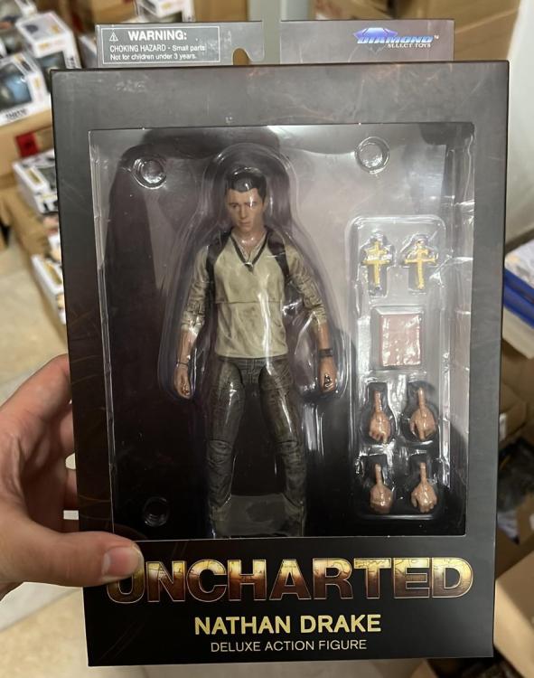 DIAMOND SELECT - UNCHARTED (NATHAN DRAKE) DELUXE ACTION FIGUR - LIMITIERTE AUFLAGE