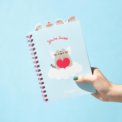 Notizbuch A5 (Pusheen the Cat Purrfect) Love Collection Ringbuch Gepunktet Unterteilt in Abschnitte mit 4 Trennern und Weichem Einband, 160 Seiten | Schulbedarf, Persönliches Tagebuch